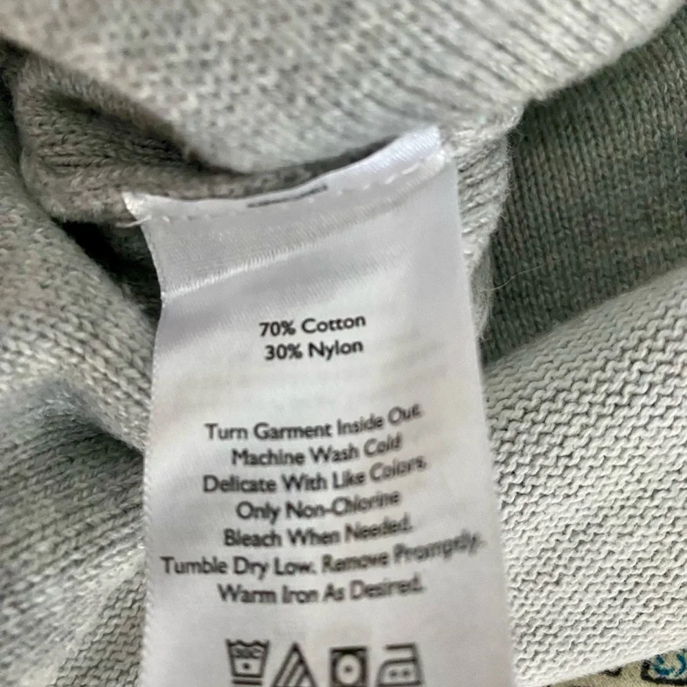 Eddie Bauer Heather Gray V-Neck hooded Sweater - Picture 7 of 7